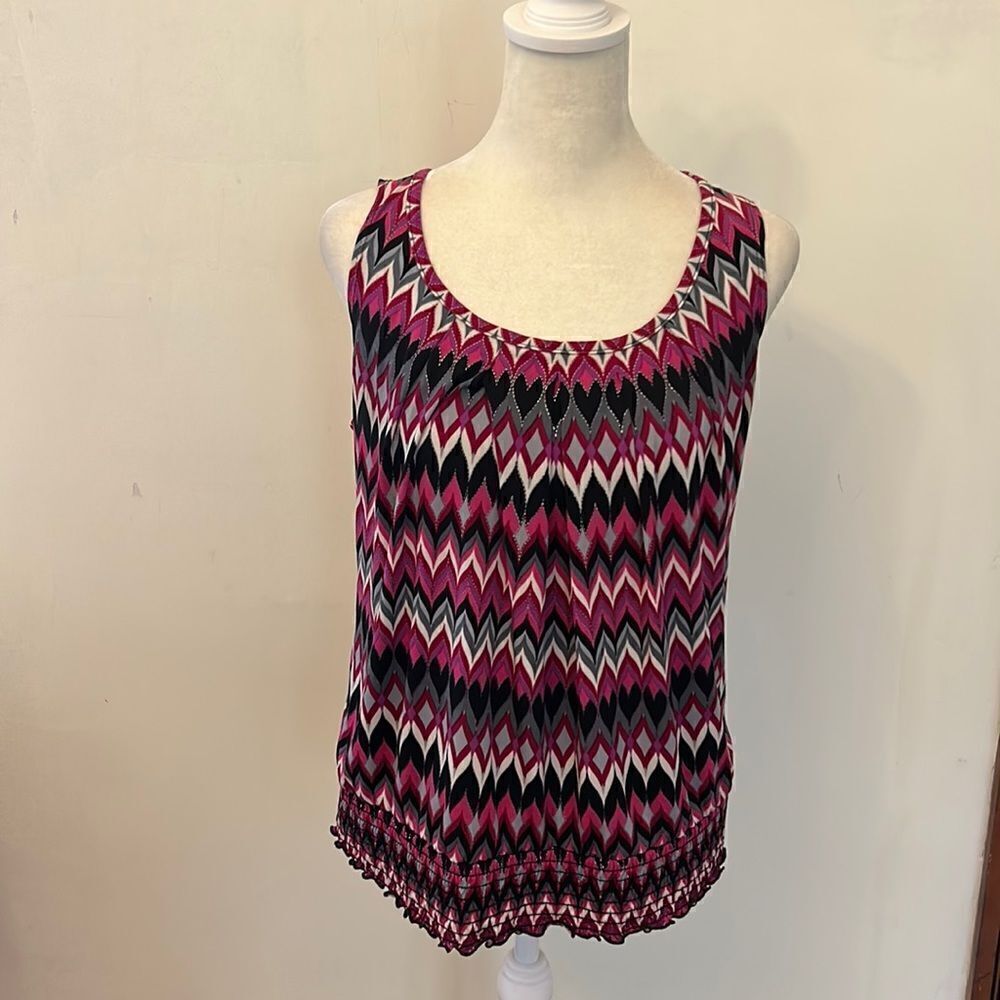 IZ Byer sleeveless pink black patterned blouse Size L